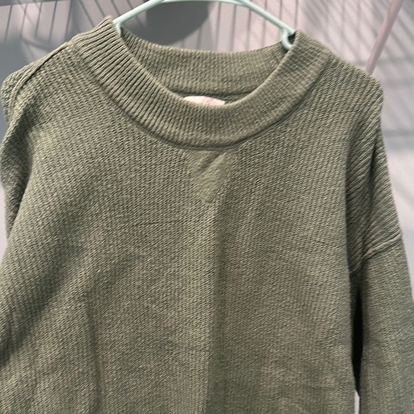 Green Women's Sweater - Picture 2 of 4